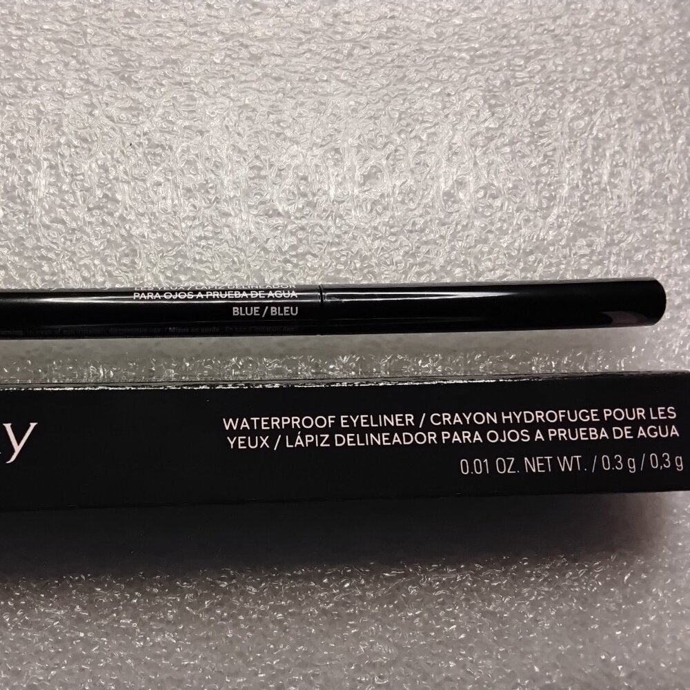 Blue Eyeliner Waterproof Mary Kay!! - Picture 2 of 4